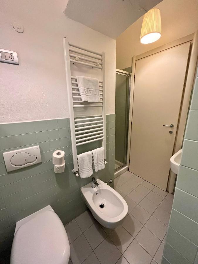 Hotel Mama La Spezia Esterno foto